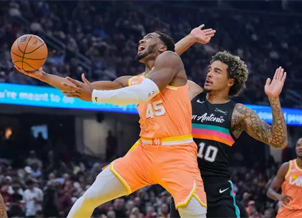 Magic de Orlando vence al Heat de Miami con tiro final fallado por Adebayo Magic de Orlando vence al Heat de Miami con tiro final fallado por Adebayo