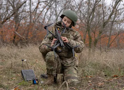 Mujeres en el Ejército Ucraniano: Nuevos Roles y Tecnología de Vanguardia Mujeres en el Ejército Ucraniano: Nuevos Roles y Tecnología de Vanguardia