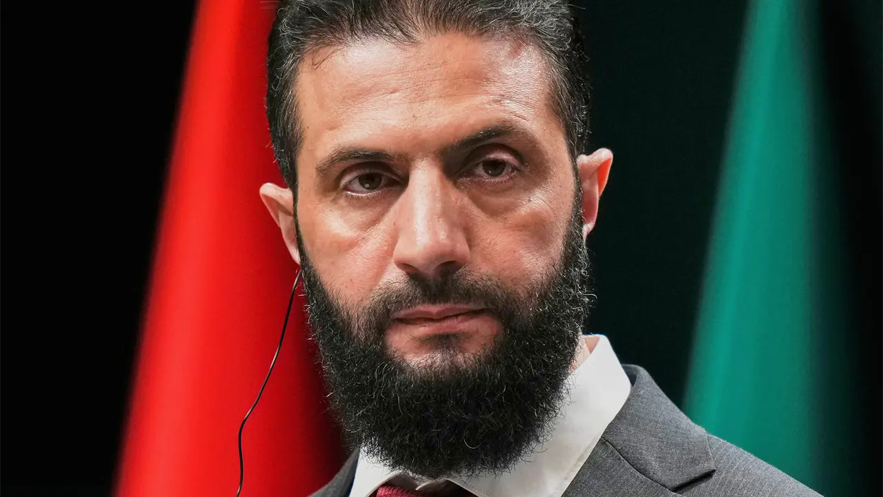 Presidente interino de Siria acusa a Israel de buscar enemigos