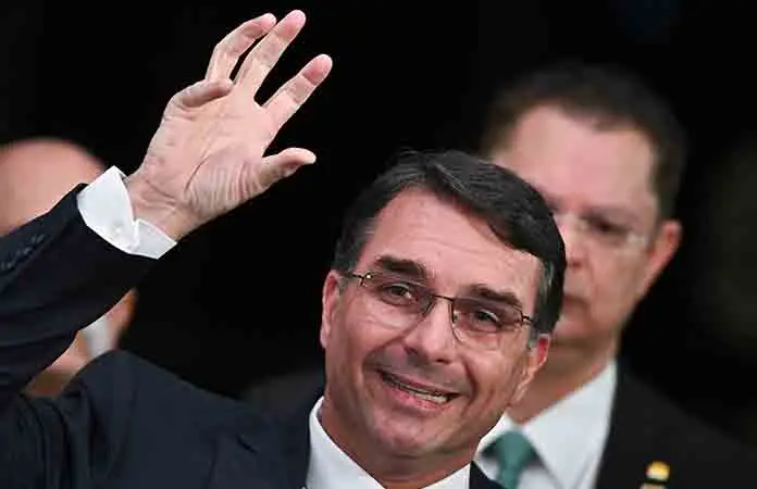 Un hijo de Bolsonaro quiere ser presidente