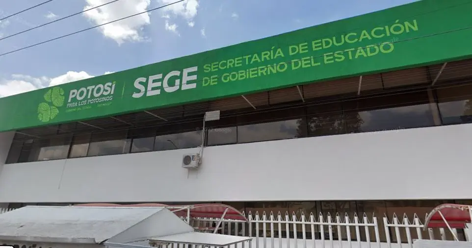 Escuelas en Xilitla podrían ser reconstruidas tras daños severos