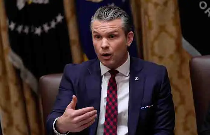 Hegseth justifica ataques a lanchas