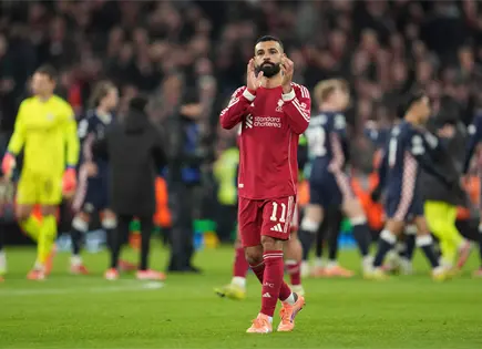 Mohamed Salah cuestiona su futuro en el Liverpool tras ser relegado al banquillo Mohamed Salah cuestiona su futuro en el Liverpool tras ser relegado al banquillo