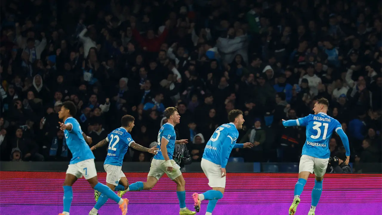 Napoli vence a Juventus en la Serie A con doblete de Rasmus Højlund