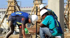 Potosinos trabajan más de 48 horas Potosinos trabajan más de 48 horas