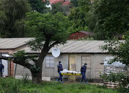 Tragedia en bar sin licencia de Sudáfrica: múltiples muertos en tiroteo Tragedia en bar sin licencia de Sudáfrica: múltiples muertos en tiroteo