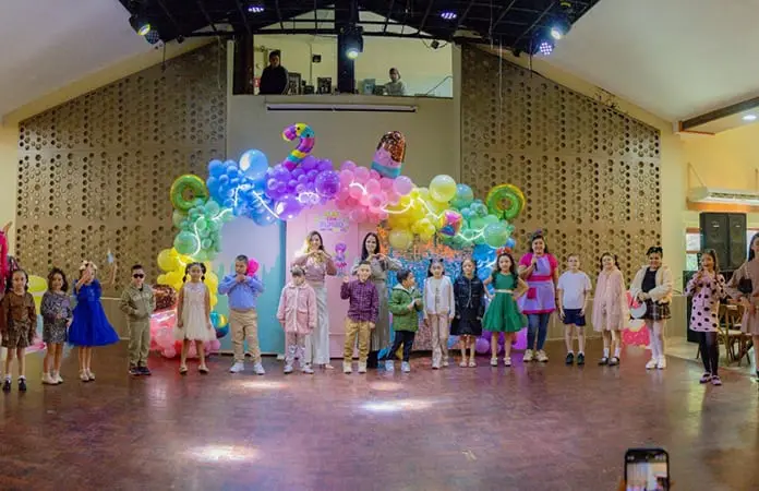 Un éxito, Pasarela Pasos de Amor