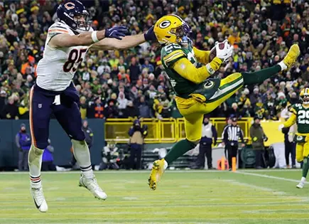Packers arrebatan la cima a los Bears Packers arrebatan la cima a los Bears