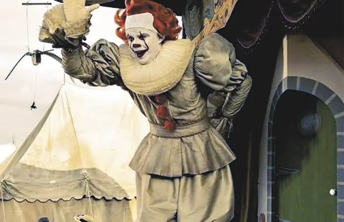 ROBERT “BOB” GRAY EL PAYASO PENNYWISE