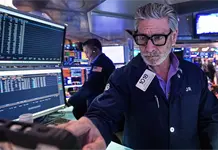 Acciones retroceden en la Bolsa de Valores de Nueva York