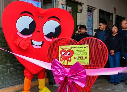 Apoyan los Bomberos para recolectar tapitas Apoyan los Bomberos para recolectar tapitas