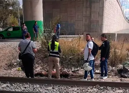 Hombre se prende fuego y se lanza de un puente Hombre se prende fuego y se lanza de un puente