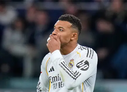 Kylian Mbappé entrena aparte y pone en duda su participación ante el Manchester City