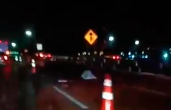 Motociclista fallece arrollado por un carro