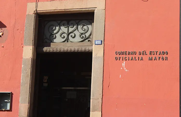 Bajo la lupa, empleados de Gobernación
