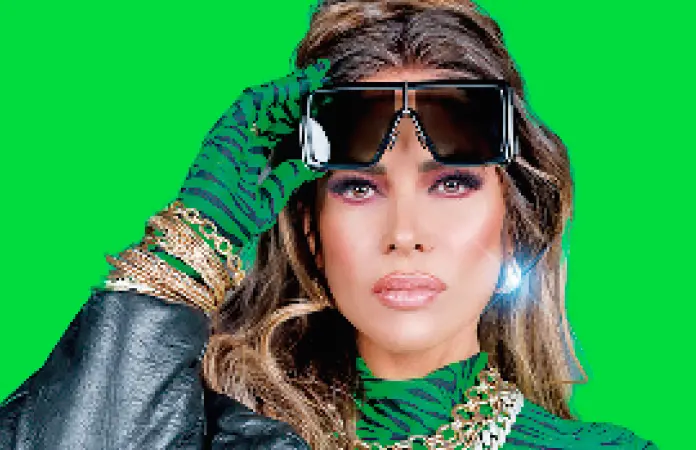 DEMANDÓ A SALINAS PLIEGO POR 180 MDD