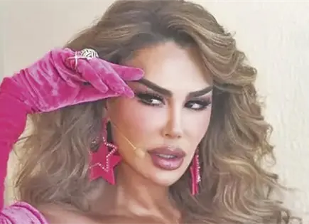 NINEL CONDE SEGUIRÁ RETOCÁNDOSE NINEL CONDE SEGUIRÁ RETOCÁNDOSE
