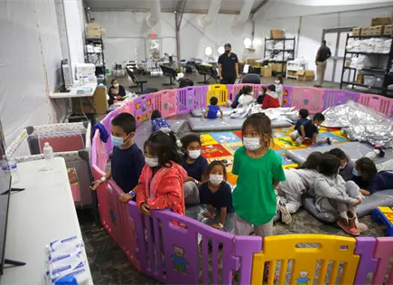 Niños inmigrantes detenidos en EE.UU. por más tiempo del permitido