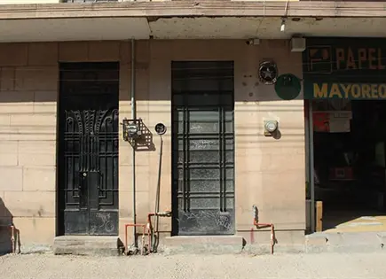 Investiga Comercio dos antros presuntamente clandestinos Investiga Comercio dos antros presuntamente clandestinos