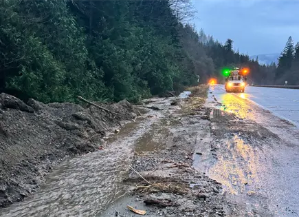 Tormenta provoca rescates en noroeste de Estados Unidos