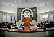 Avanza en Congreso reforma que garantiza gobernadora en 2027 Avanza en Congreso reforma que garantiza gobernadora en 2027