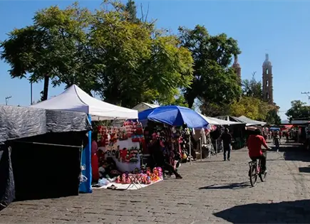Bajo control, ambulantes de la Basílica Bajo control, ambulantes de la Basílica