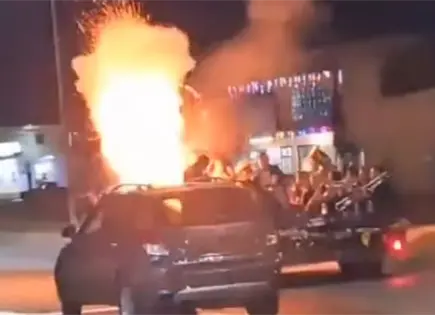 Explosión de camioneta con músicos en Guanajuato deja seis heridos Explosión de camioneta con músicos en Guanajuato deja seis heridos