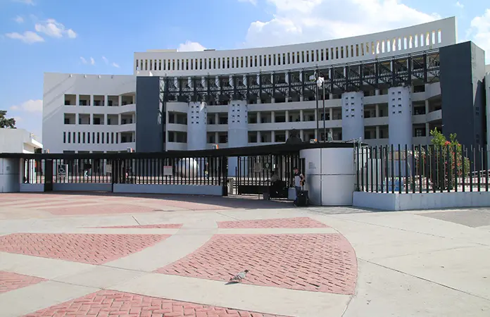 Falta de personal retrasa trabajo del STJE, dice Zarazúa