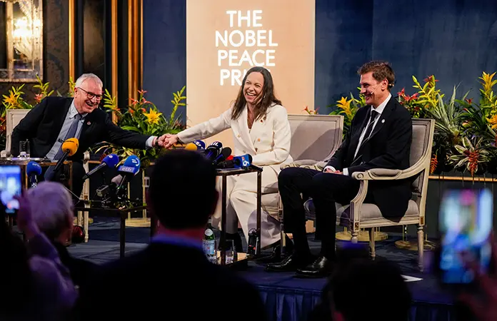 Machado planea volver a su país