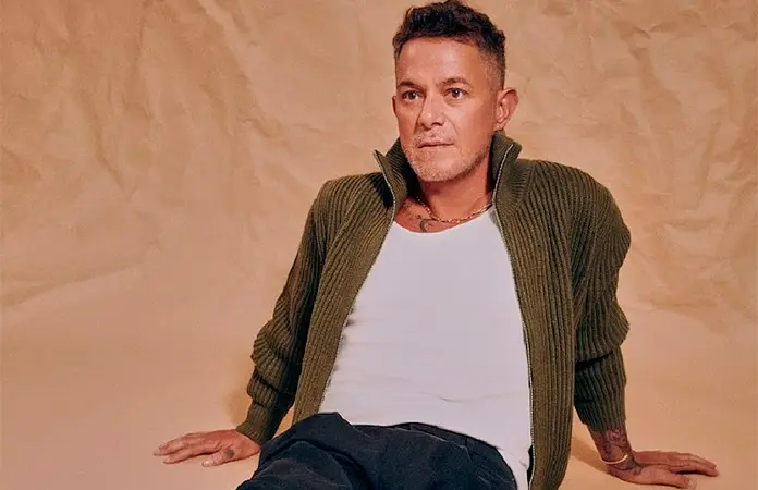 SU LADO ÍNTIMO EN UN DOCUMENTAL