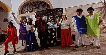 A escena la pastorela "La caja misteriosa"