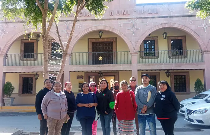 Comerciantes de Feria del Juguete se manifiestan