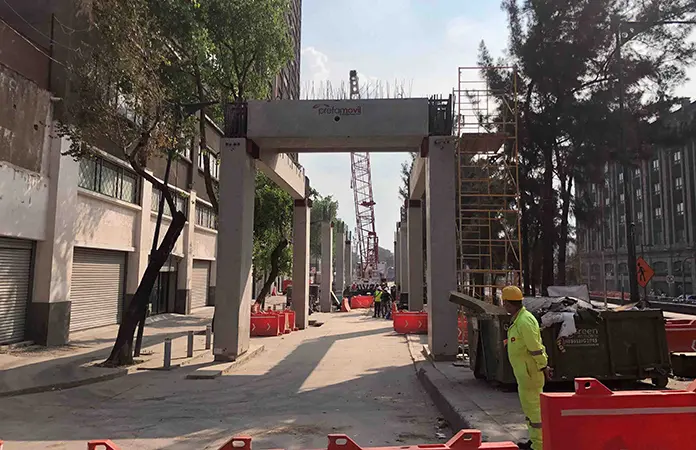 El parque elevado lleva un avance del 45%