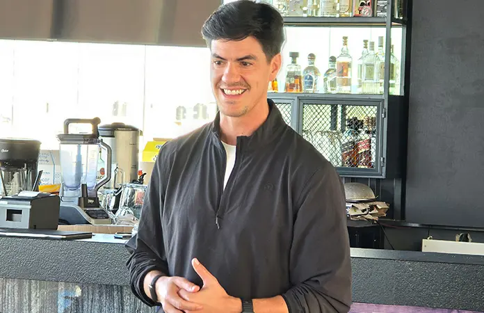 Dio conferencia preparador físico de ´Checo´ Pérez