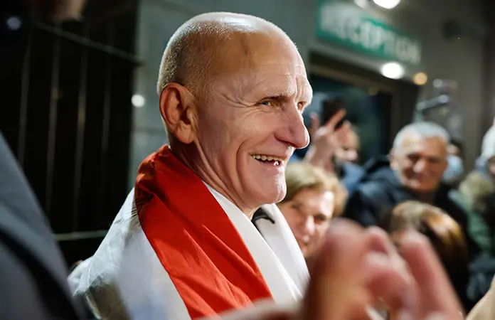 En Bielorrusia liberan a varios presos políticos