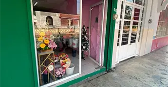 Hampones se apoderan de ventas de una florer&iacute;a