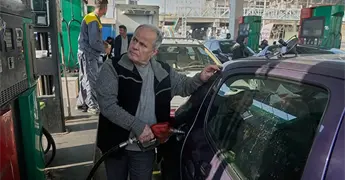 Ir&aacute;n eleva los precios de la gasolina
