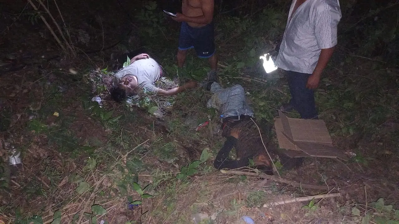 Jóvenes lesionados tras caída de motocicleta en Ciudad Valles