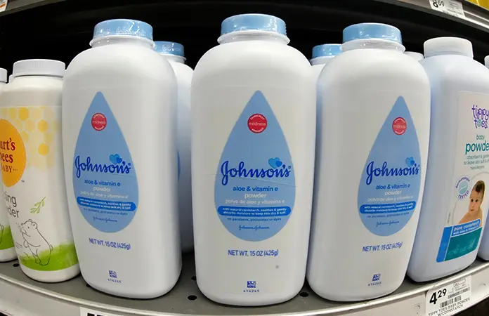 Ordenan a J&J el pago de 40 millones