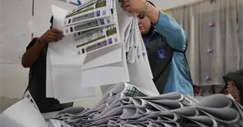 Partido de primer ministro gana esca&ntilde;os en elecciones de Irak