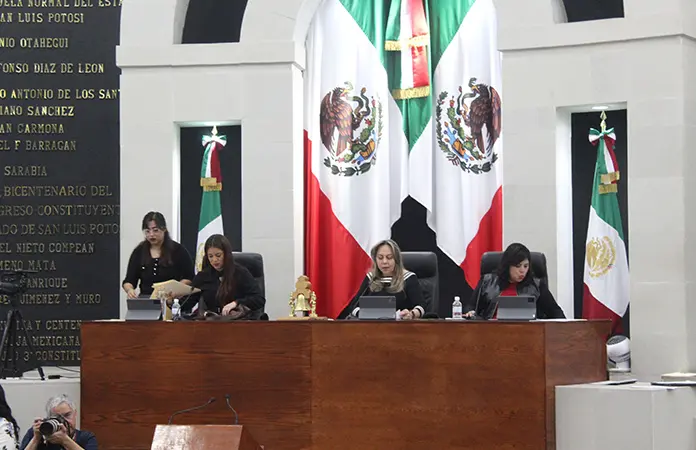 Aprueban la Ley de Ingresos capitalina