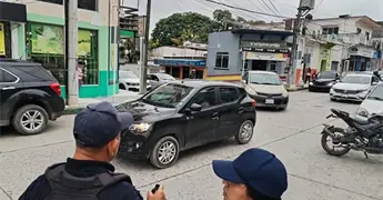 Critican trabajo de los agentes policiacos