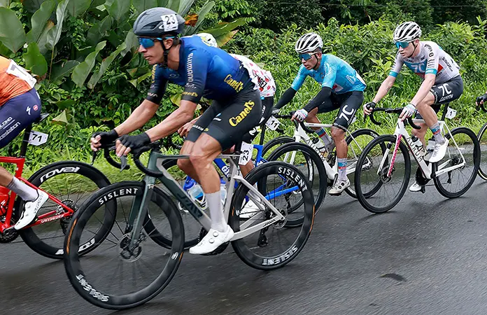 Destaca S. Brenes en Costa Rica