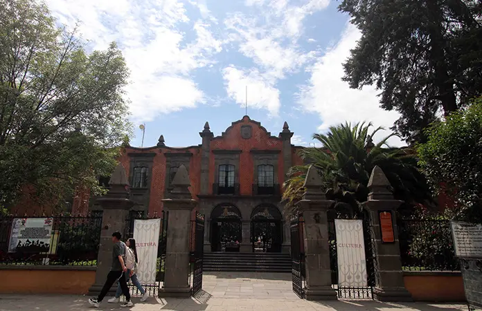 Mudanza, promesa de AMLO incumplida