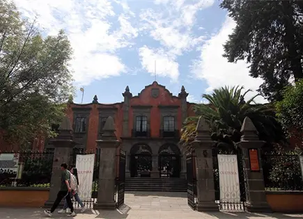 Mudanza, promesa de AMLO incumplida Mudanza, promesa de AMLO incumplida