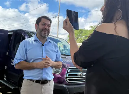 Ruben Gallego: Figura dem&oacute;crata clave para voto hispano en 2028