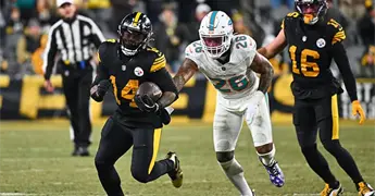 Rodgers y Steelers mantienen la cima