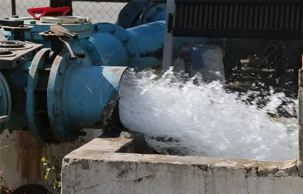 Fallas en pozos, afectan abasto de agua en unas 30 colonias