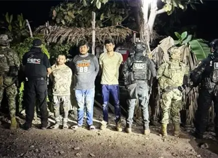 Detienen a tres extorsionadores de limoneros en Apatzingán Detienen a tres extorsionadores de limoneros en Apatzingán