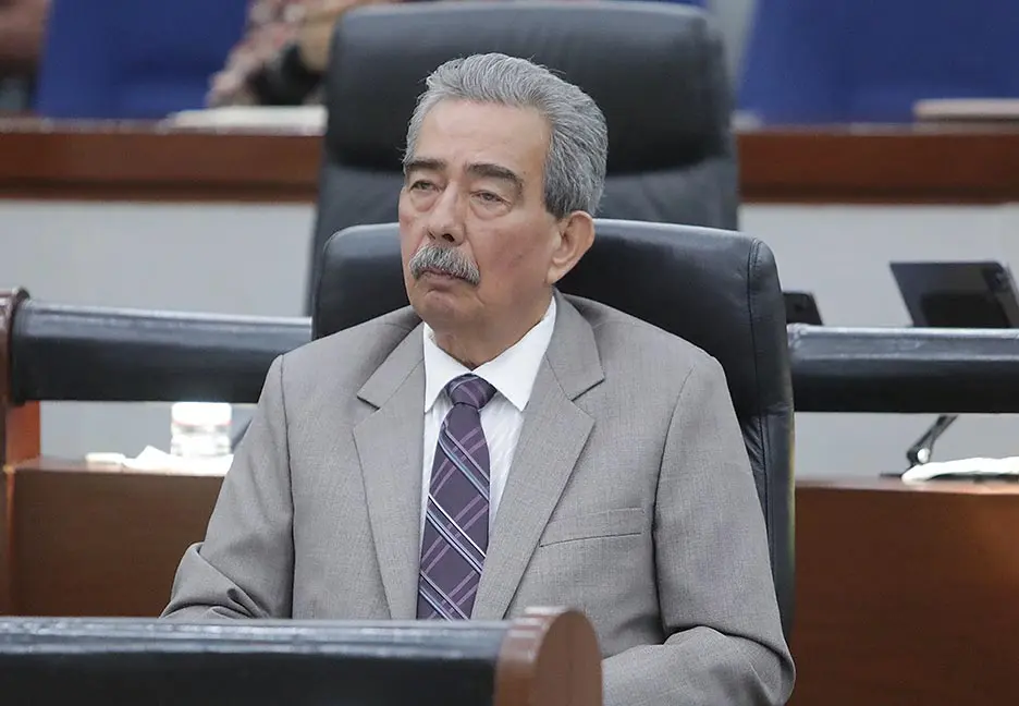 Diputado llama a reforzar vigilancia en escuelas durante vacaciones